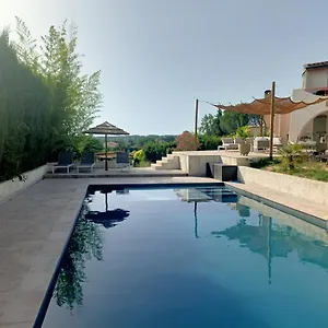 https://apt-calme-verdure-et-confort.hotels-rhonealpes.com